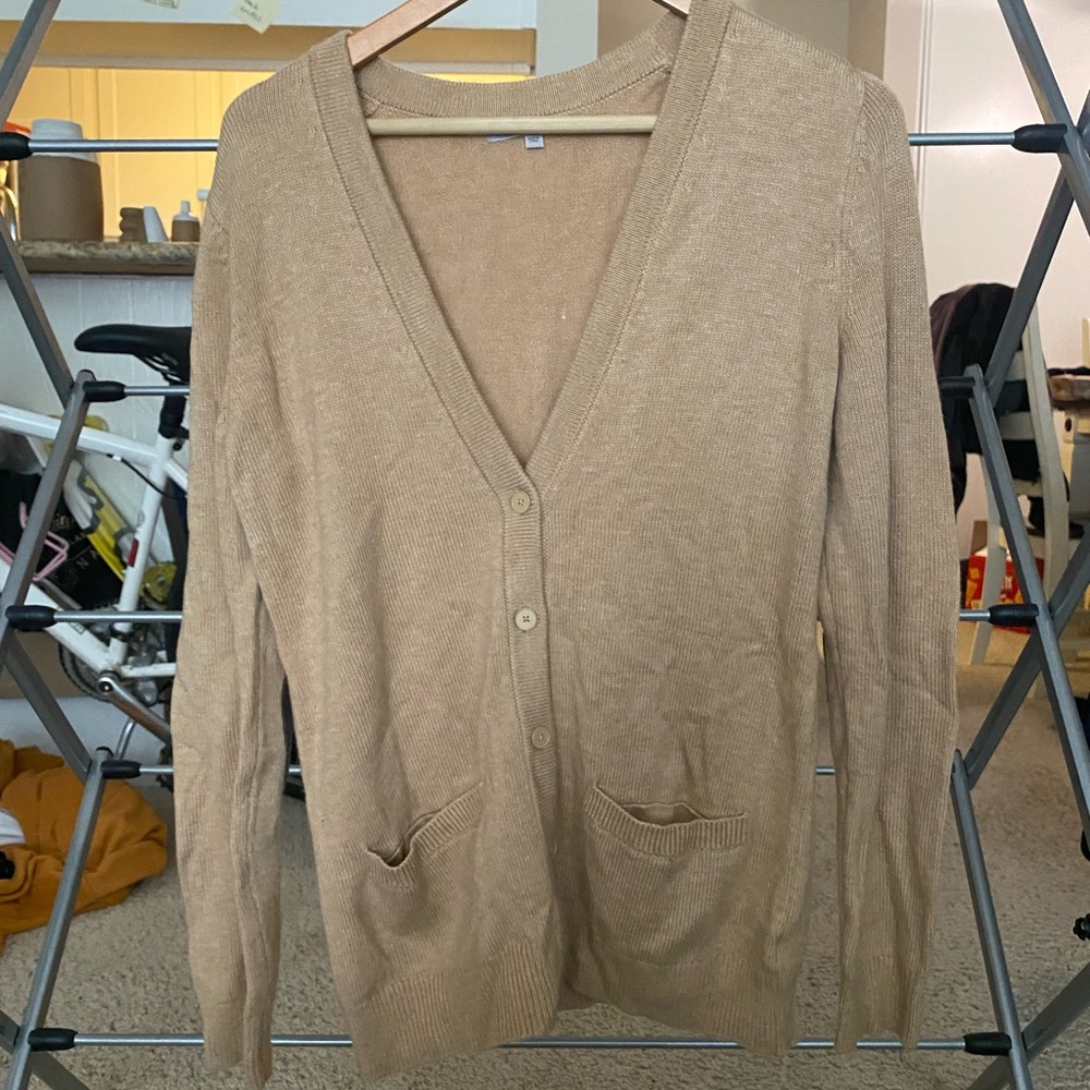 Tan Gap Cardigan Size Medium